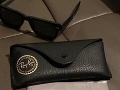 Doua perechi de ochelari de soare RayBan